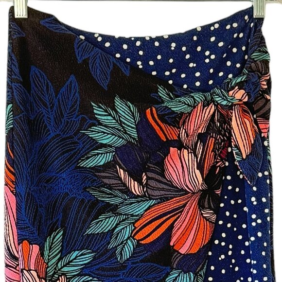 Maeve Anthropologie Faux Wrap Petal Pop Pencil Skirt Stretch Navy Pink Size 8 - Picture 3 of 11